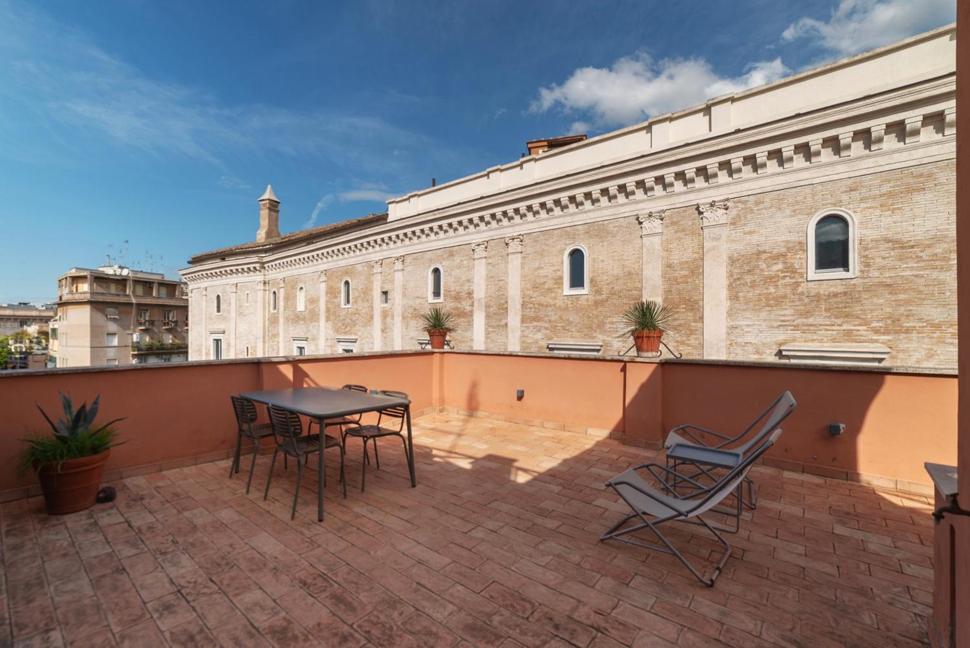 Apartment With Terrace In Via Del Pellegrino - FromhometoRóma Kültér fotó